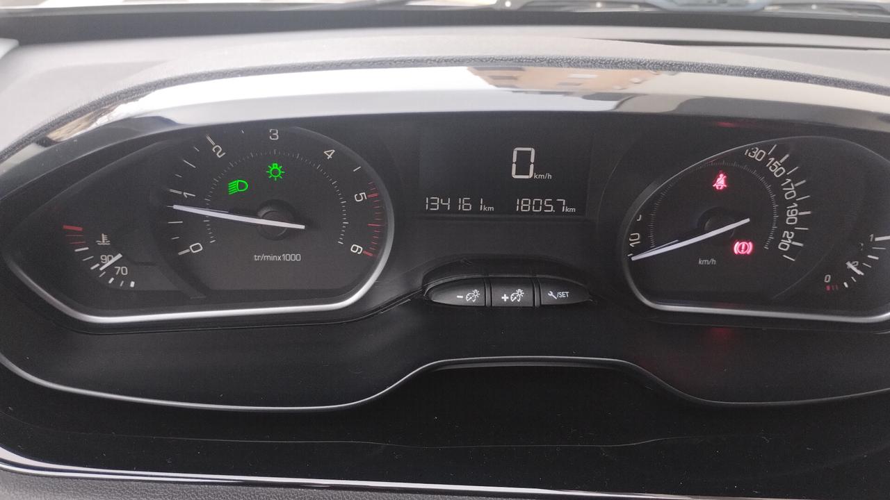 Peugeot 208 BlueHDi 75 S&S 5 porte Active