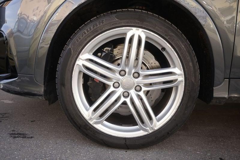 Audi RS Q3 Audi RS Q3 2.5 TFSI quattro S tronic 250KW ANNO 2015