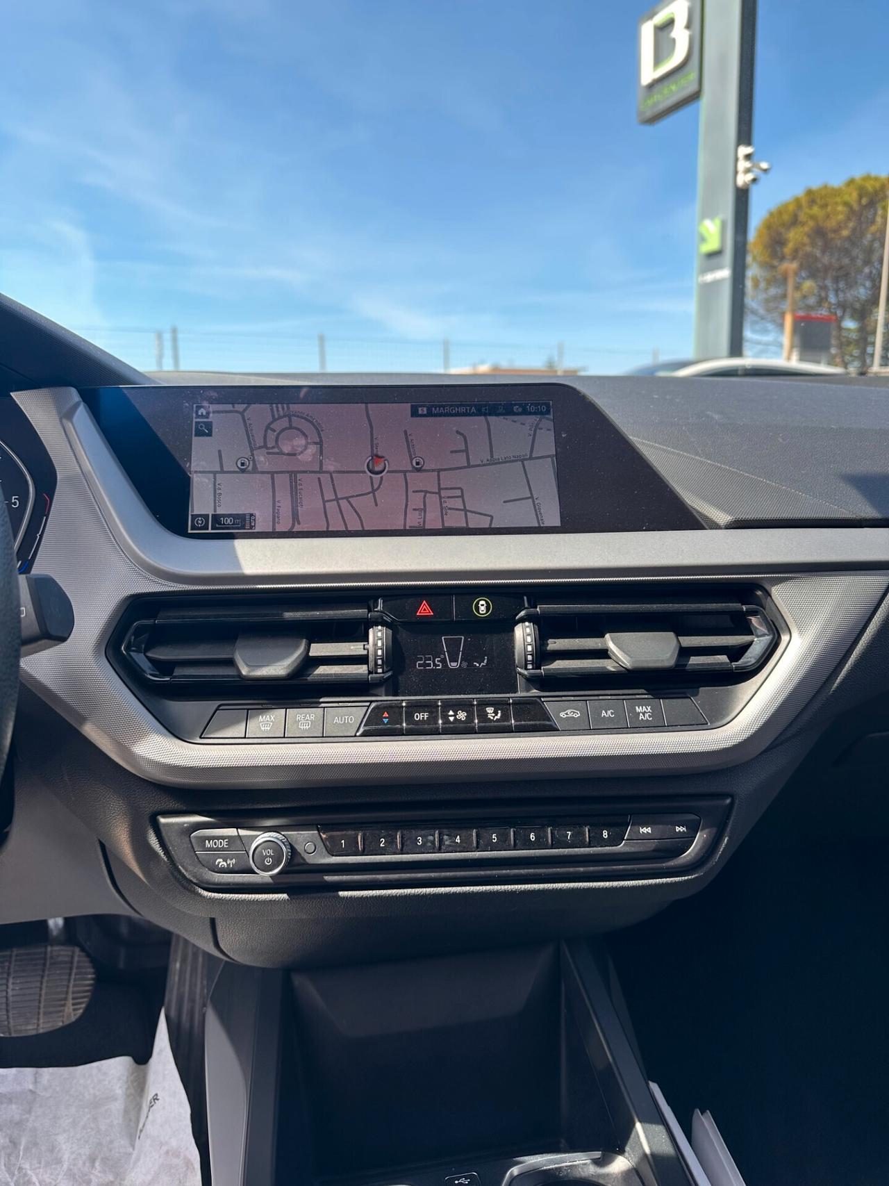 Bmw SERIE1 116d 5p. Advantage