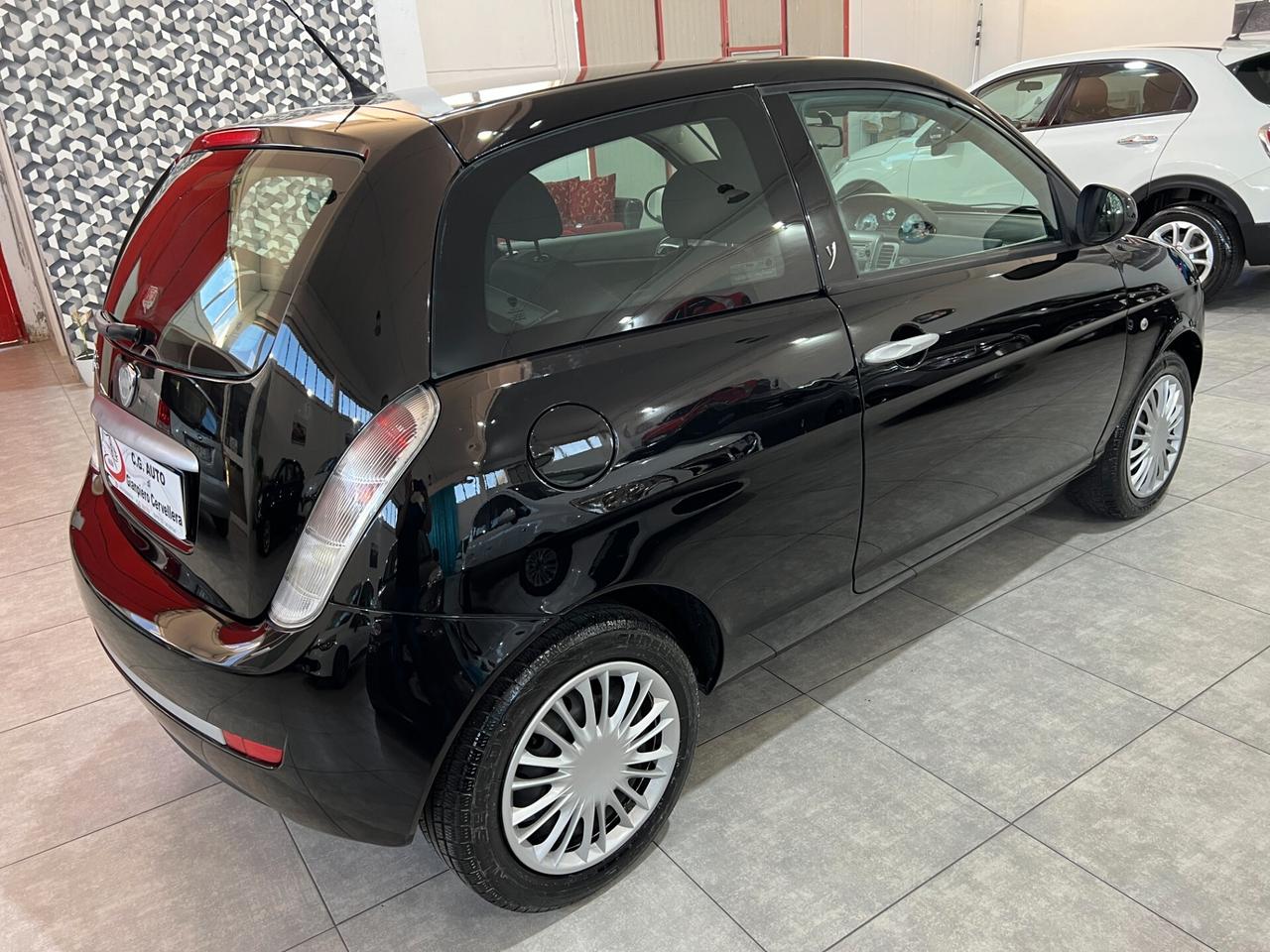 Lancia Ypsilon 1.2 60 CV - ELLE - 2010