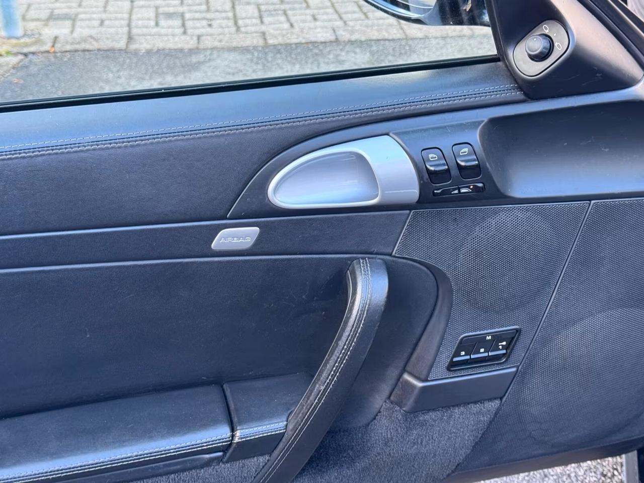 Porsche 911 Carrera 4S Cabrio NAVI