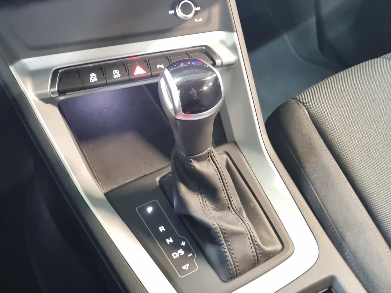 Audi Q3 35 TDI S tronic Business Advanced