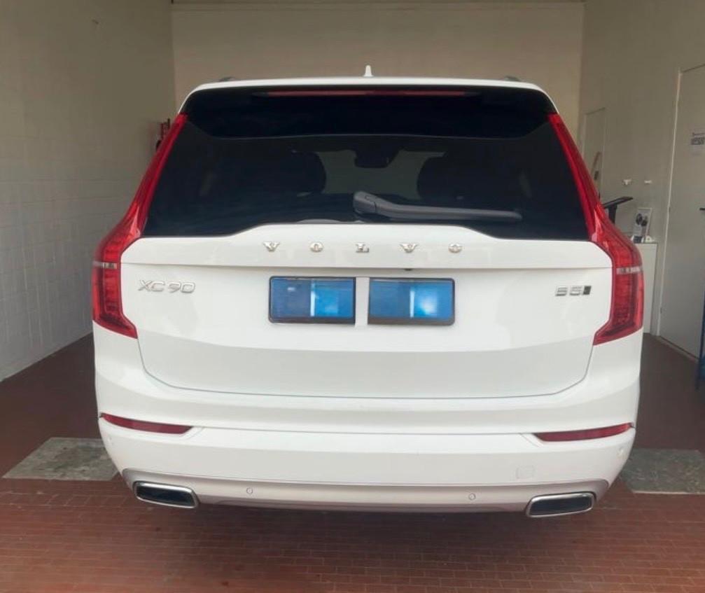 Volvo XC 90 XC90 B5 (d) AWD Geartronic Momentum Pro