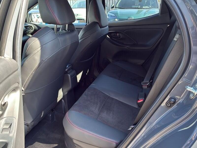 Toyota Yaris Yaris 1.5h 130 GR Sport