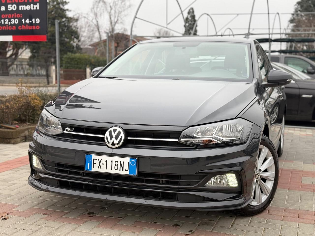 Volkswagen Polo 1.6 TDI 95 CV DSG 5p. R-LINE NEOPATENTATI