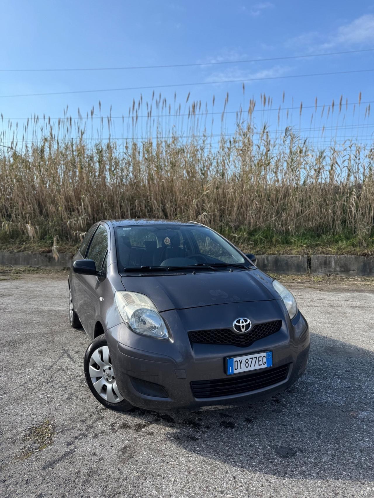 Toyota Yaris 1.0 3 porte