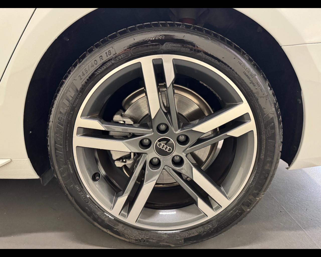 AUDI A4 AVANT 30 TDI MHEV S-TRONIC S LINE EDITION