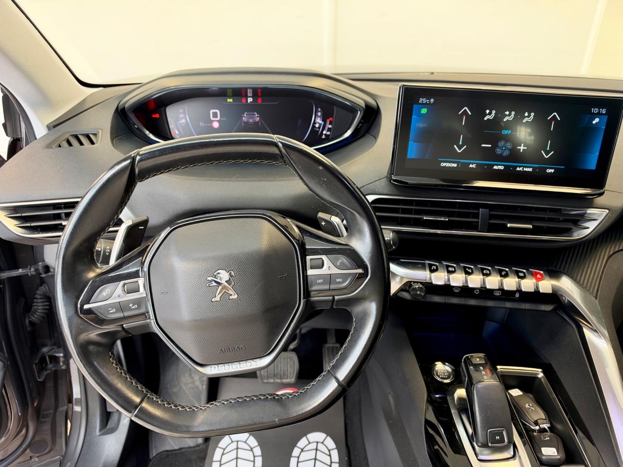 Peugeot 3008 BlueHDi 130 S&S EAT8 Allure