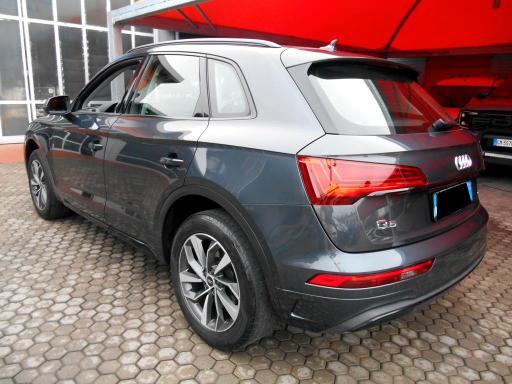 Audi Q5 40 2.0 tdi IBRIDA 12V 4x4+TETTO APR. con iva 22%