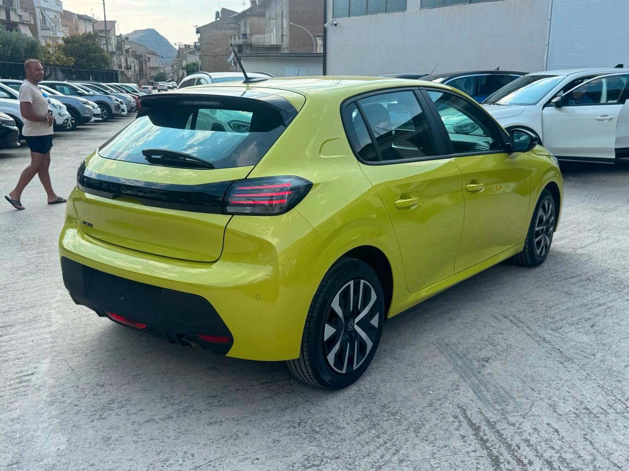 Peugeot 208 PureTech 100 Stop&Start 5 porte Active