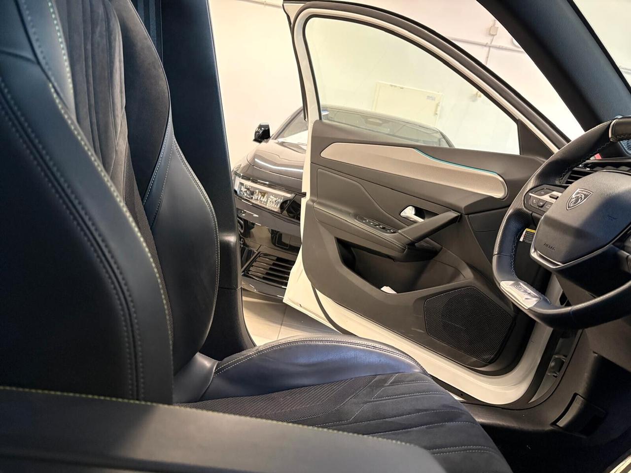 Peugeot 308 SW GT Hybrid 180 e-EAT8 PHEV SPOTICAR