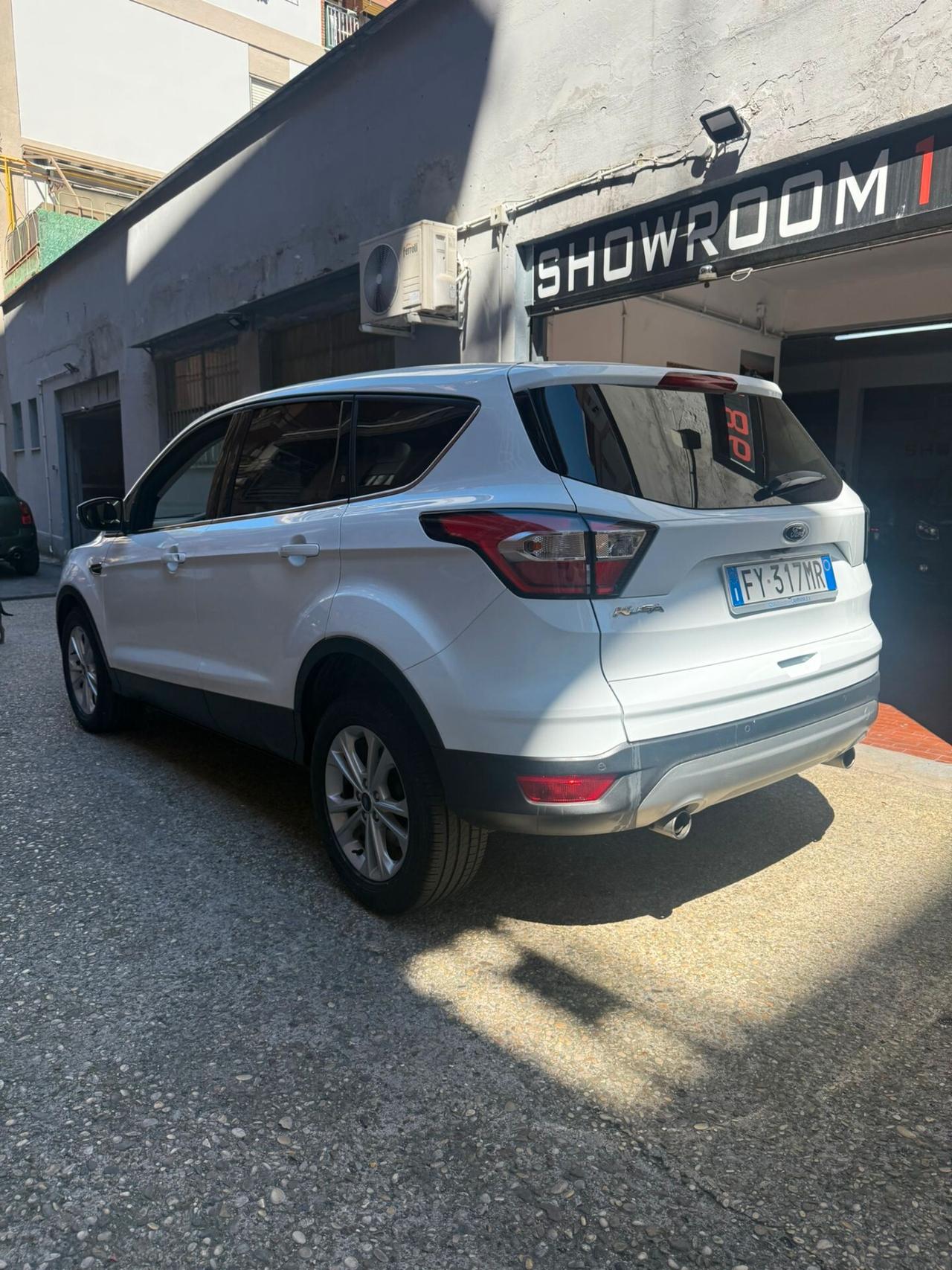 Ford Kuga 1.5 TDCI 120 CV S&S 2WD Powershift Edition