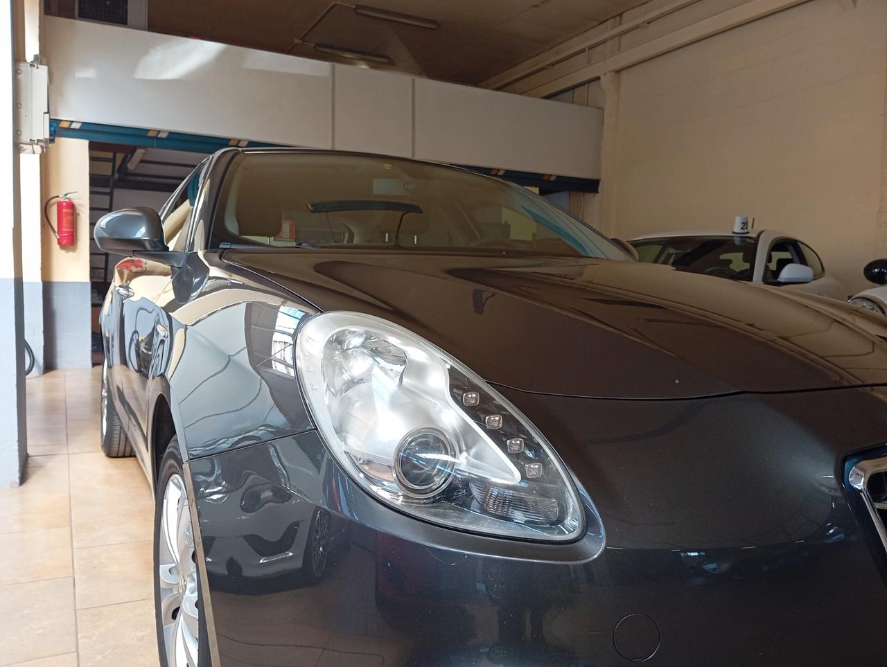 Alfa Romeo Giulietta 1.6 JTDm-2 105 CV Distinctive