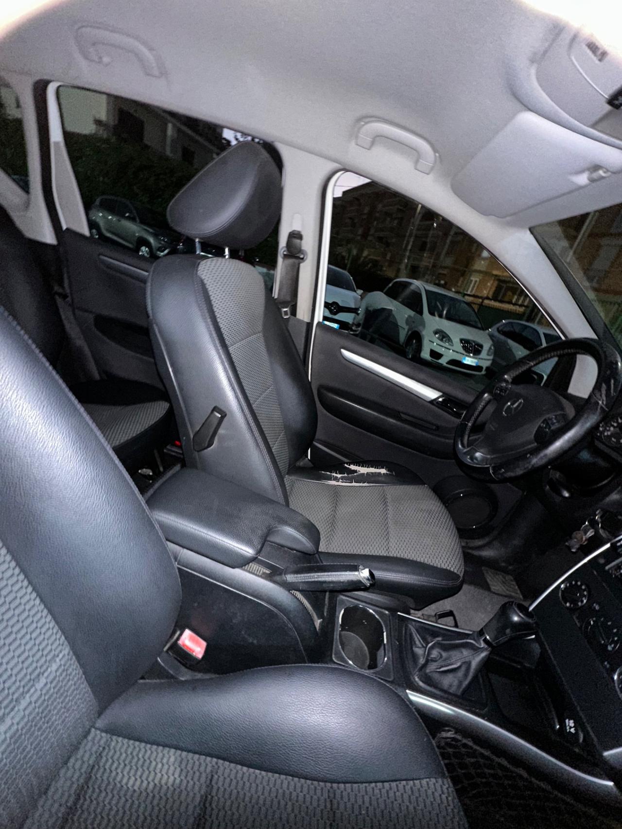Mercedes-benz A 160 CDI BlueEFFICIENCY Avantgarde