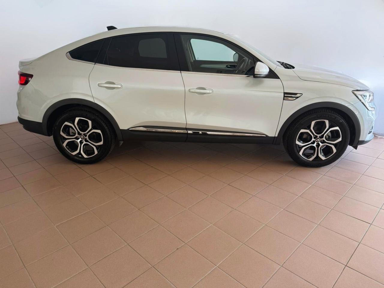 Renault Arkana SUV 1.6 HYBRID E-TECH 105KW INTENS