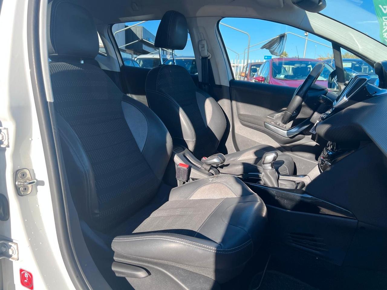 Peugeot 2008 1.6 e-HDi 92 CV Stop&Start Urban Cross