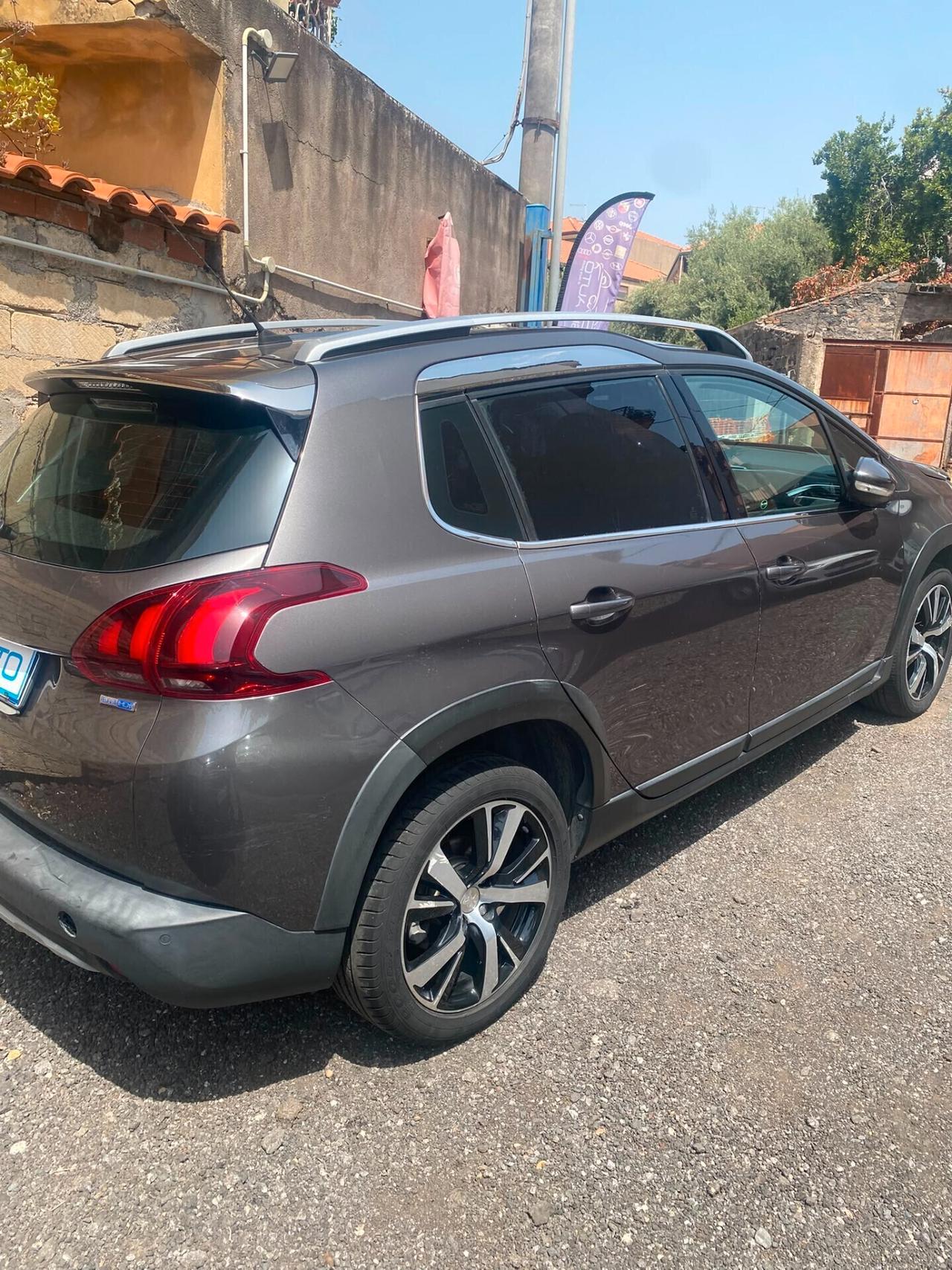 Peugeot 2008 BlueHDi 100 S&S Allure