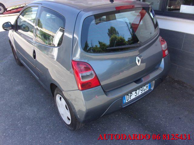 RENAULT Twingo 1.2 16V Quickshift Initiale