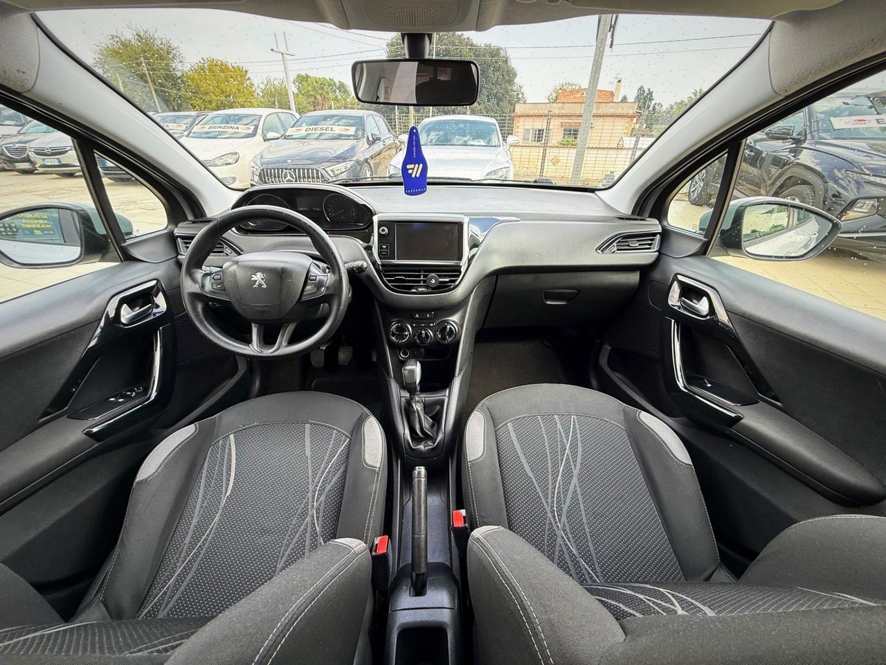 Peugeot 208 PureTech 82 5 porte Access Unico Proprietario Garanzia 12 Mesi