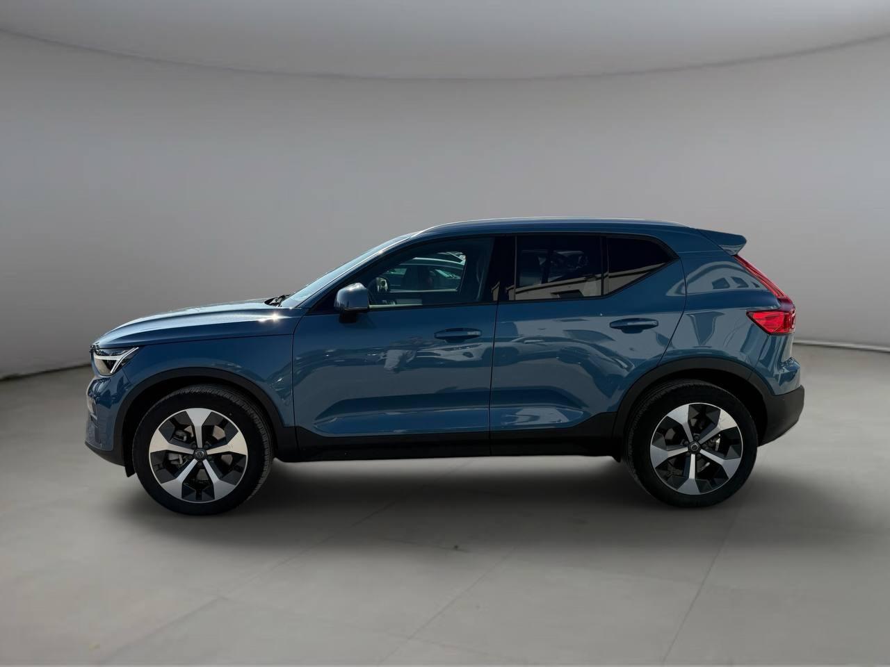 VOLVO XC40 2023 - XC40 2.0 b3 Core auto