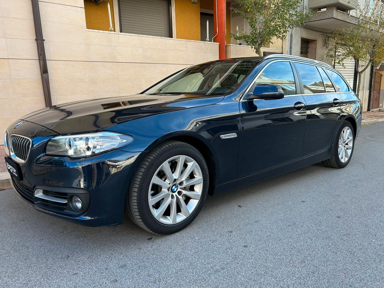 Bmw 525d Touring "Luxury" NAVI - TETTO