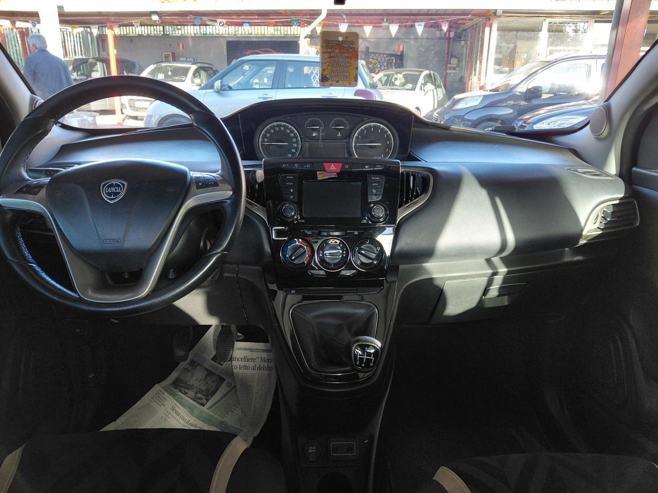 Lancia Ypsilon 1.2 69 CV 5 porte GPL Ecochic Silver