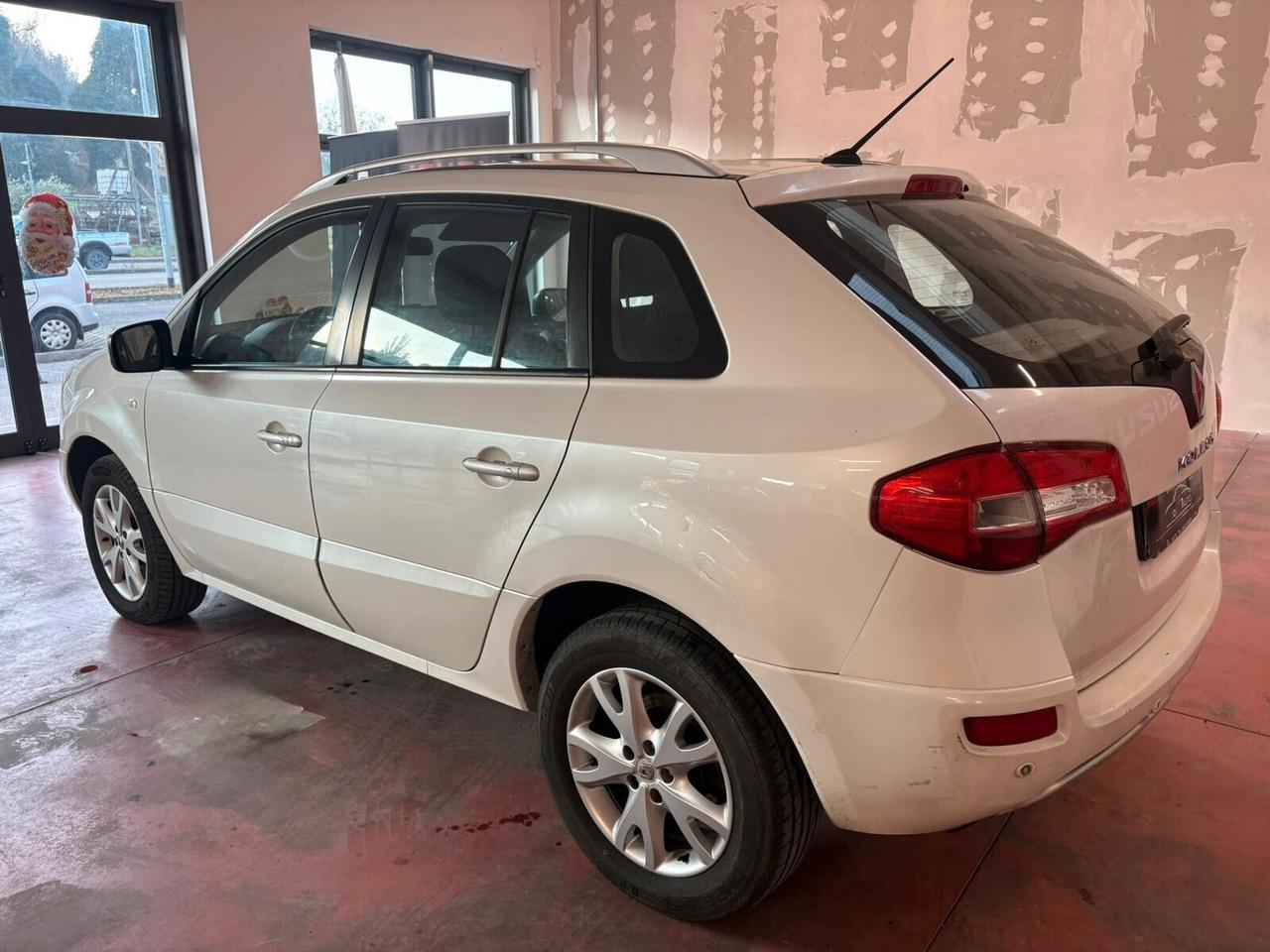 RENAULT KOLEOS 4X4 Ruote motrici DIESEL 2.0 CV 150 con Km 218.185 tagliandati garanzia 12 mesi