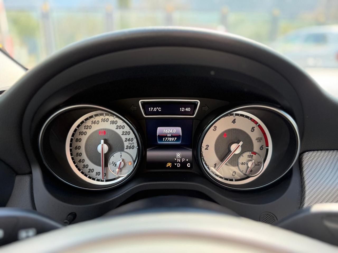 Mercedes-benz GLA 180 d Automatic Business