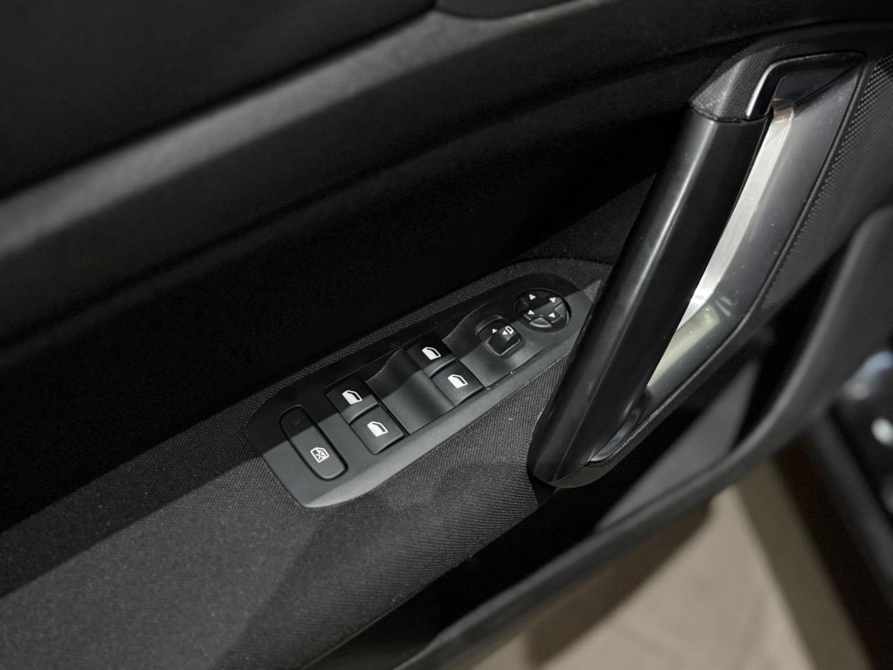 Peugeot 308 BlueHDi 131 SW GT Line Neopatentati