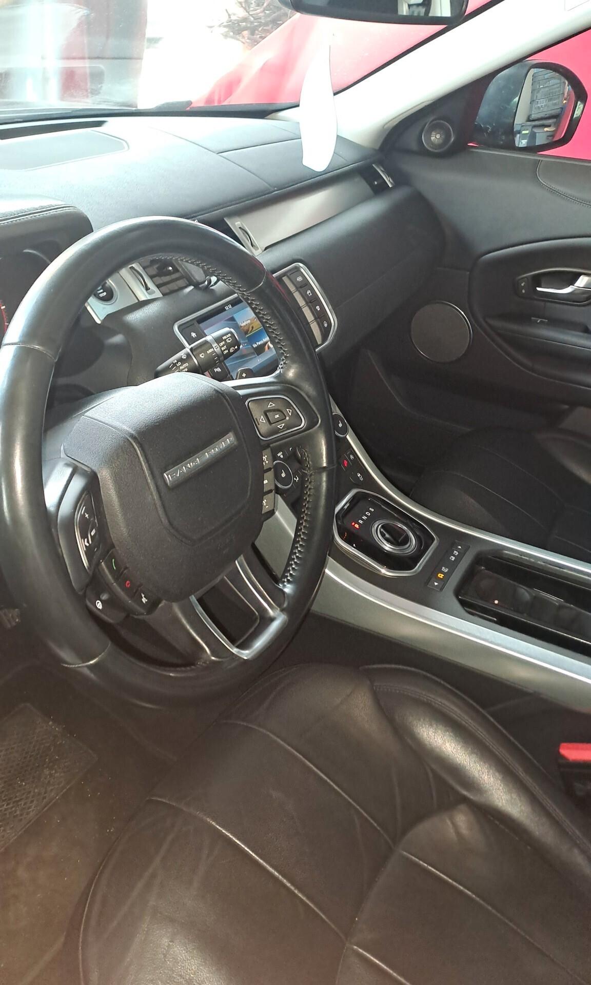 Land Rover Range Evoque 2.0 150CV SE Dynamic