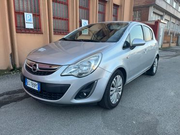 Opel Corsa 1.2 5 porte Club