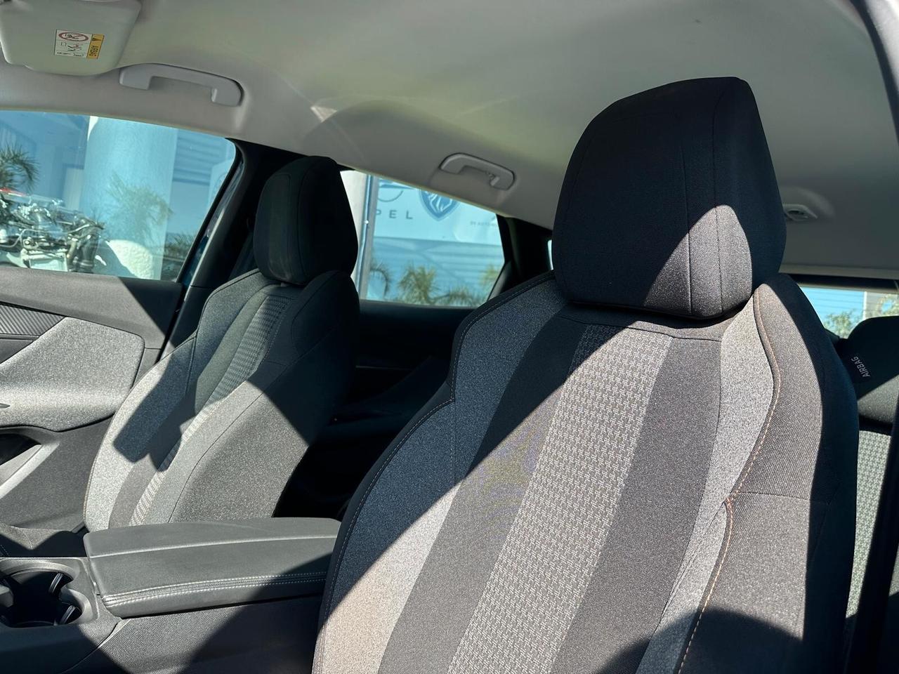 Peugeot 3008 BlueHDi 130 S&S EAT8 Active Business
