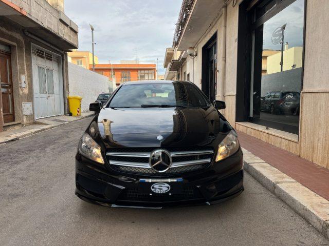 MERCEDES-BENZ A 180 CDI Premium AMG