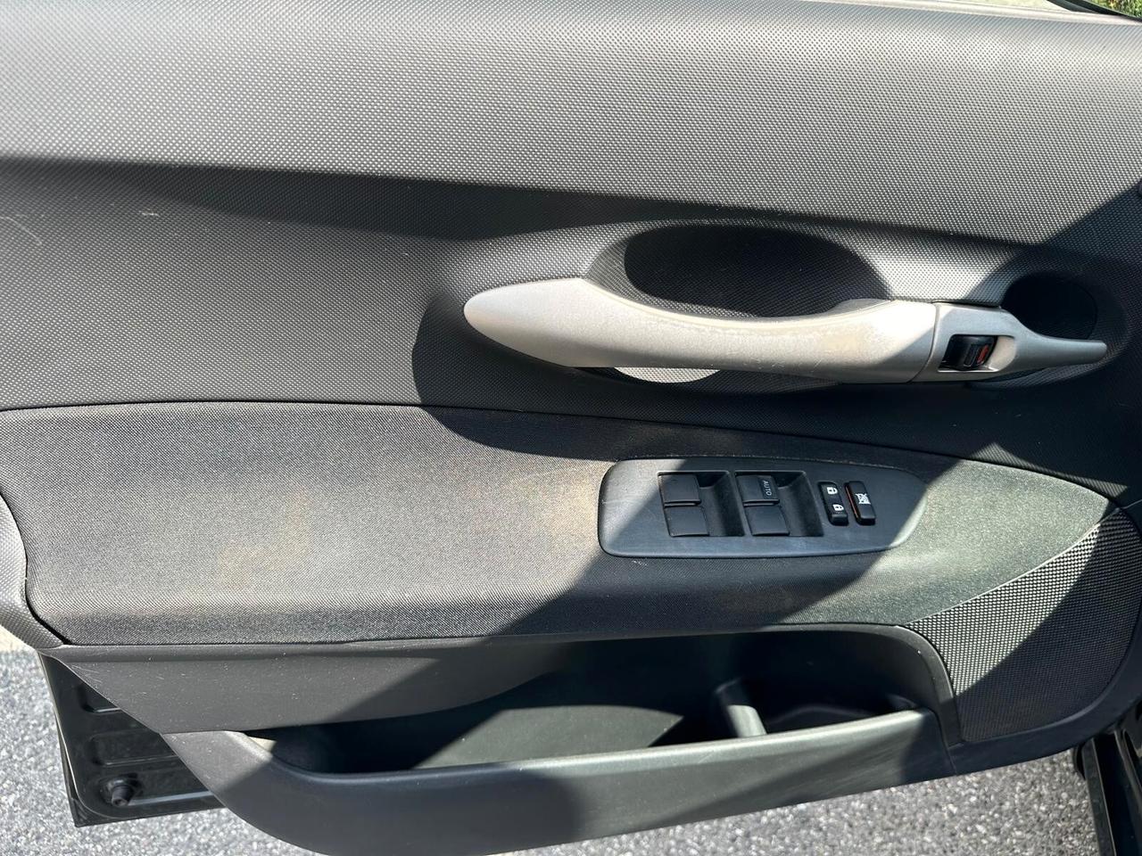 Toyota Auris 2.0 D-4D DPF 5 porte Sol