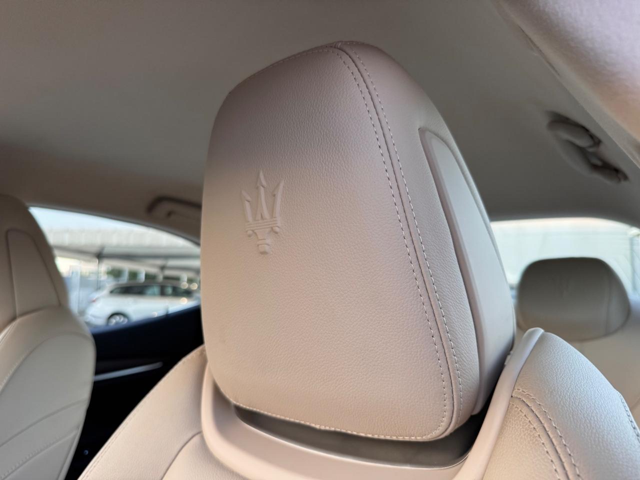 Maserati Ghibli V6 Modena