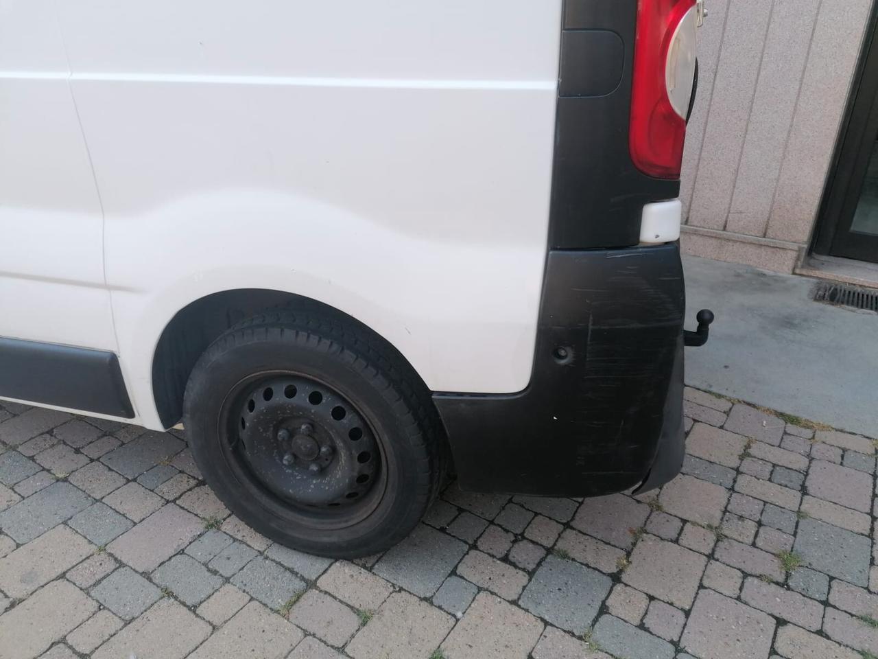 Opel Vivaro 27 2.0 CDTI 90 CV Furgone