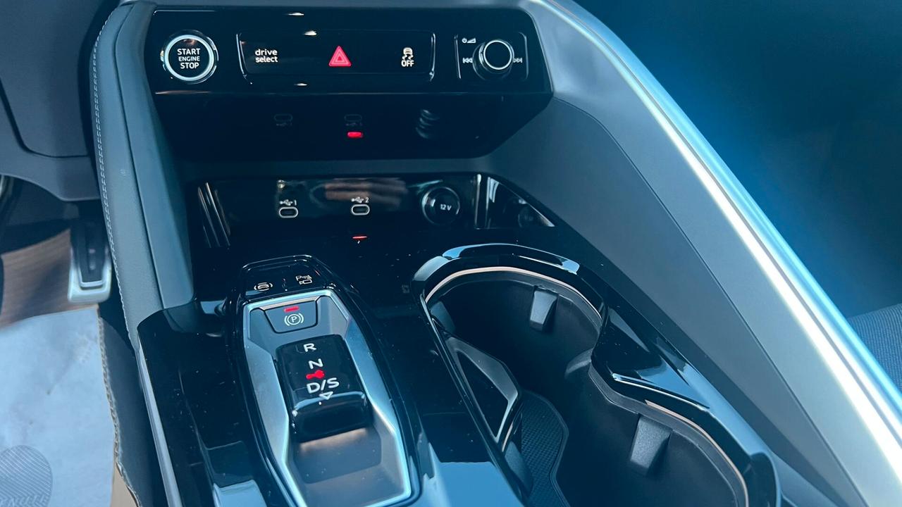 Audi Q5 SPB 40 TDI quattro S tronic line Int+Ext Grigio Daytona km O