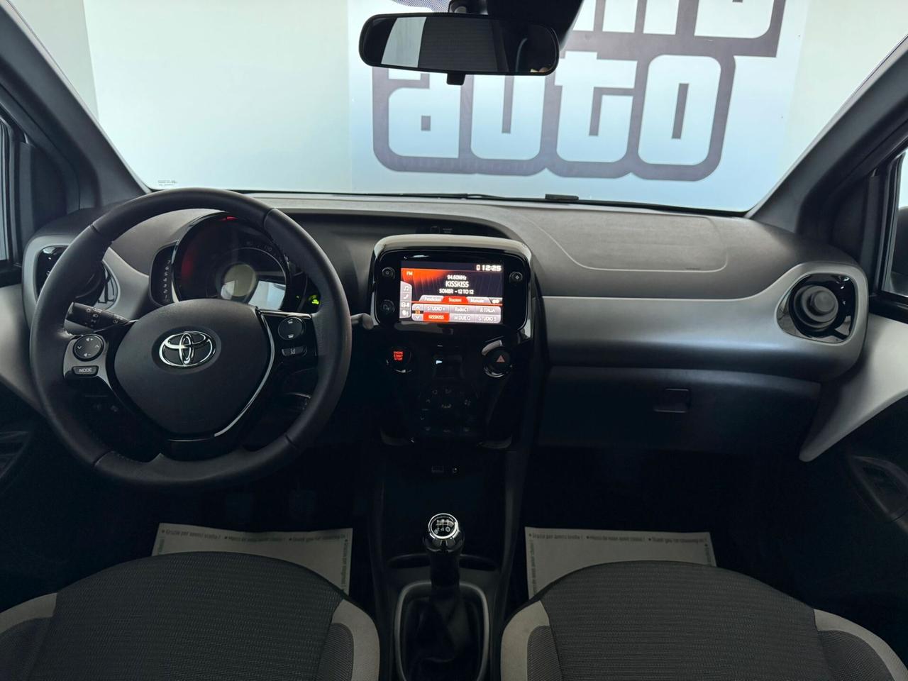 Toyota Aygo Connect 1.0 72 CV 5 porte