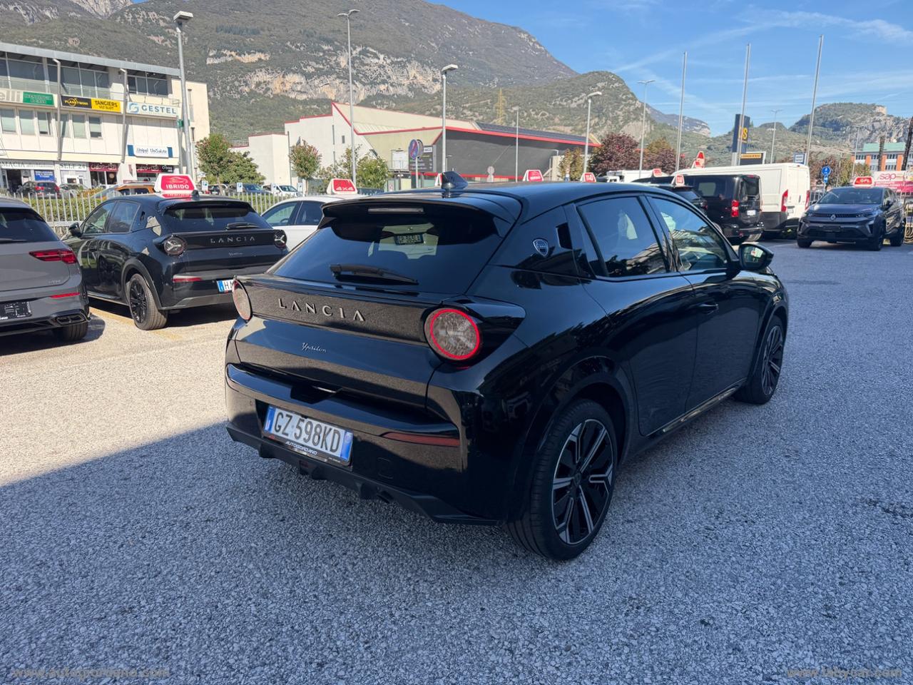 LANCIA Ypsilon Hybrid e-DCT LX