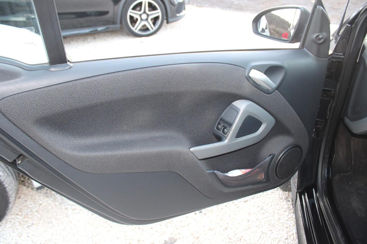 Smart ForTwo 1000 52 kW MHD coupé passion