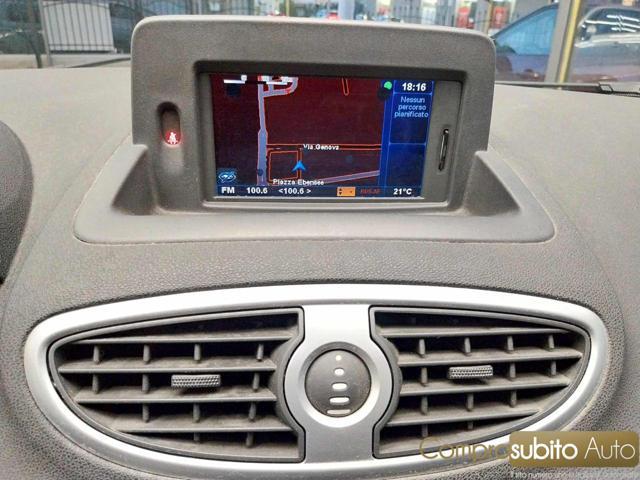 RENAULT Clio 1.2 16V SporTour Confort