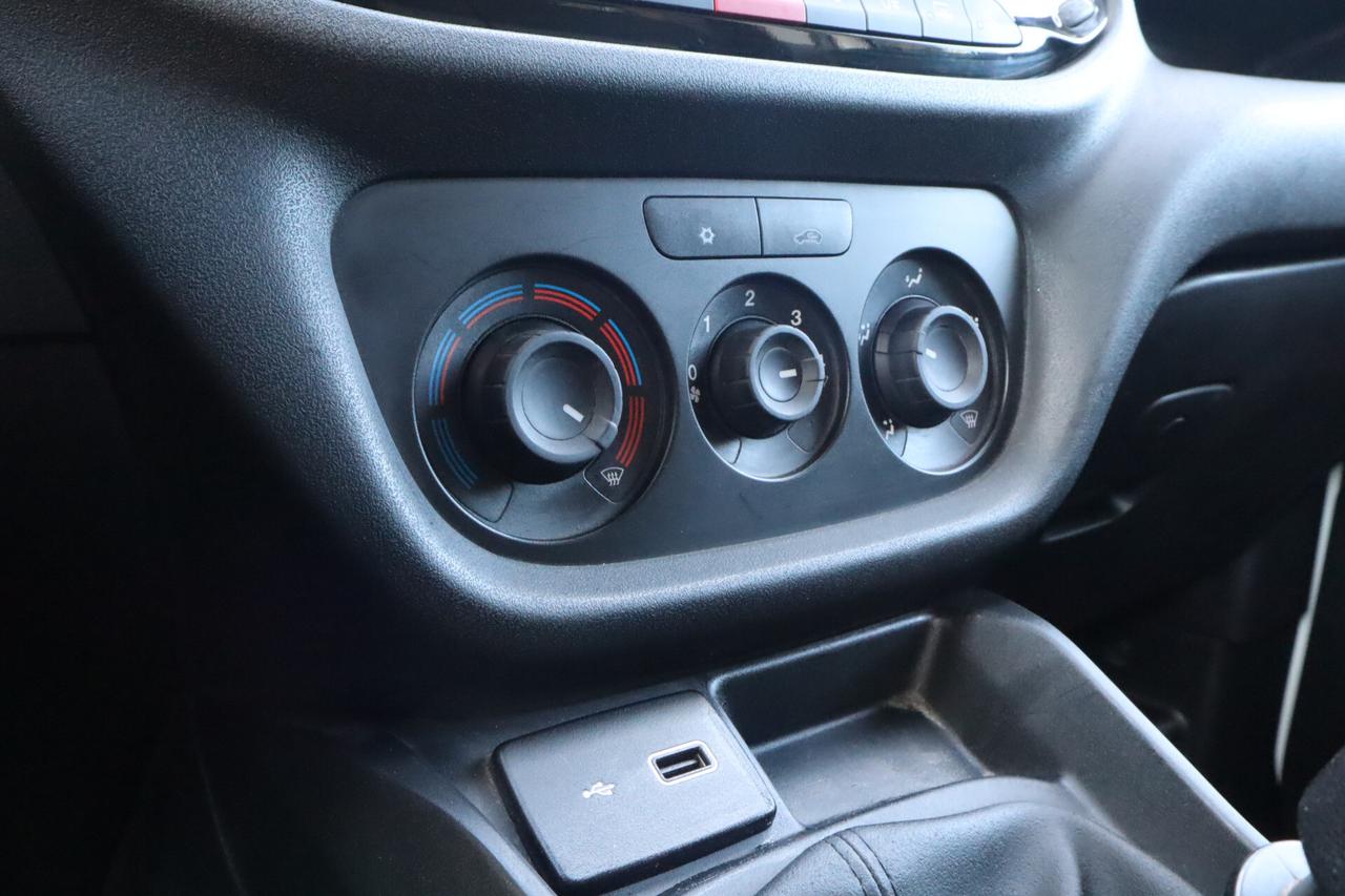 DOBLO 1.6 JTDM 105 CV 3 POSTI 12.850 + IVA