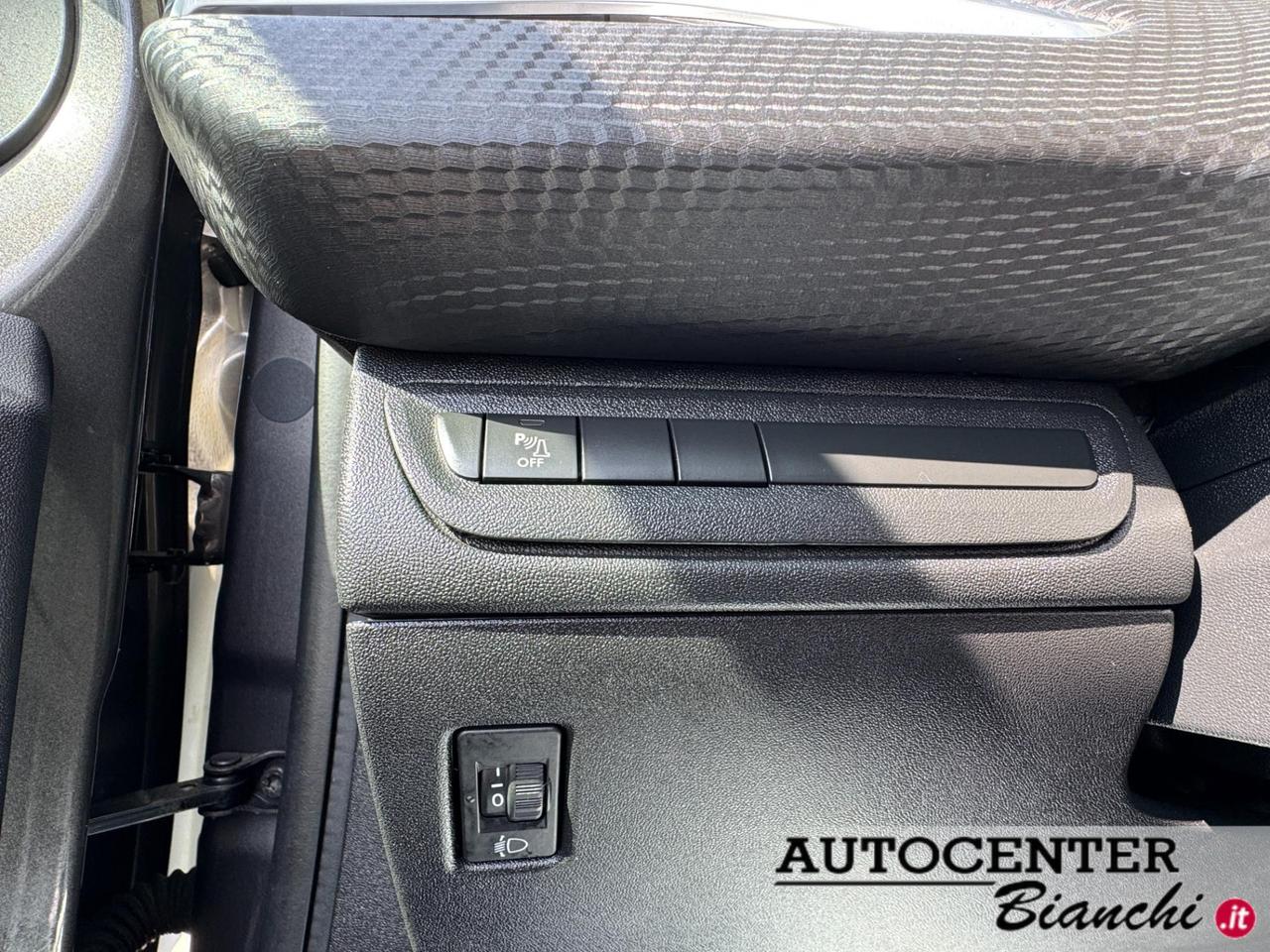 Peugeot 2008 1.6 bluehdi Allure 100cv my16