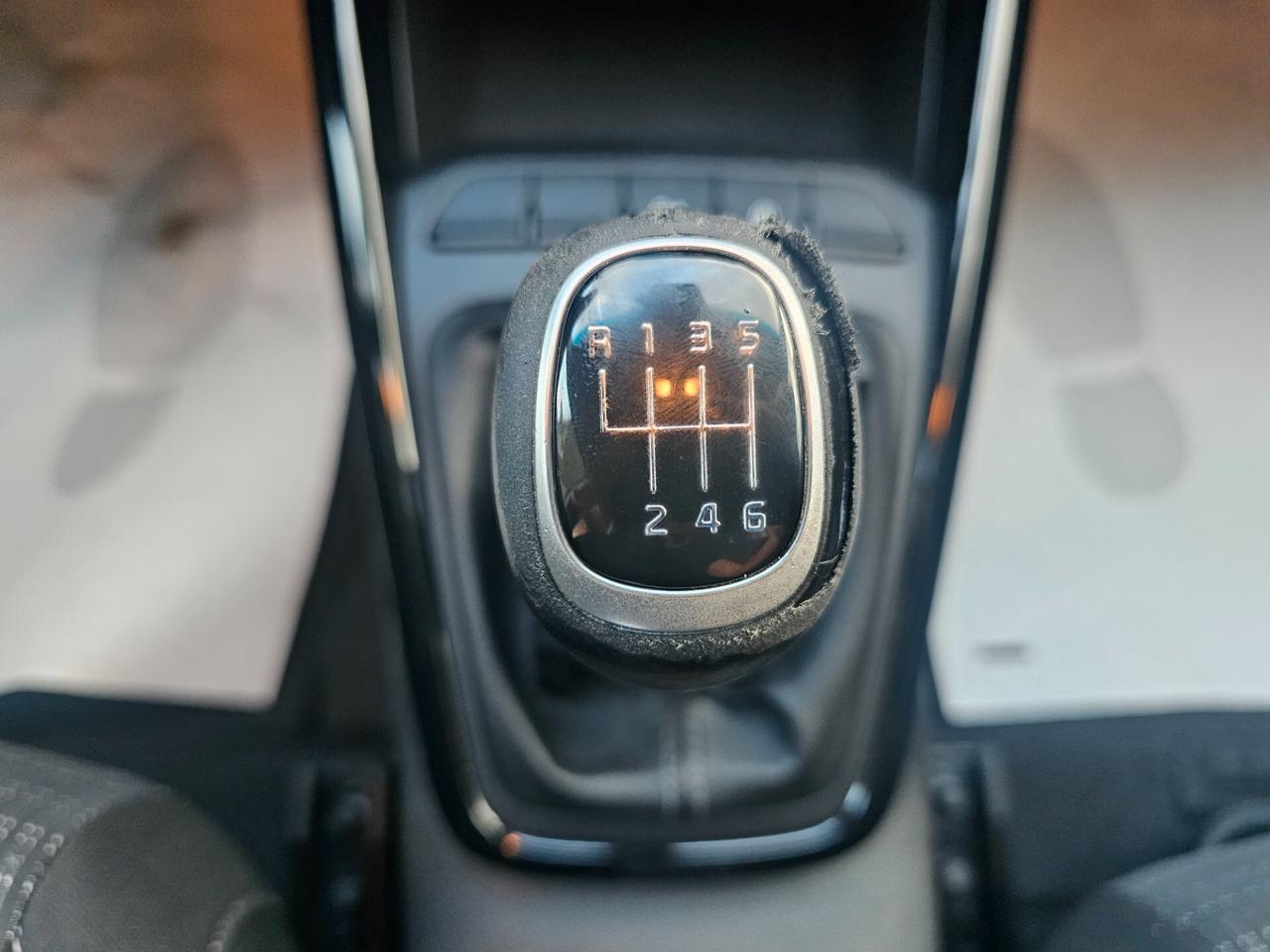 Kia Stonic 1.4 MPI 100 CV Style - Neopatentati