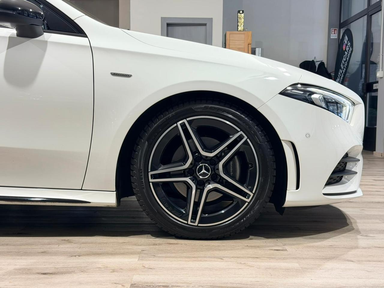 MERCEDES A200 D AUTO PREMIUM AMG LINE 2.0 150CV