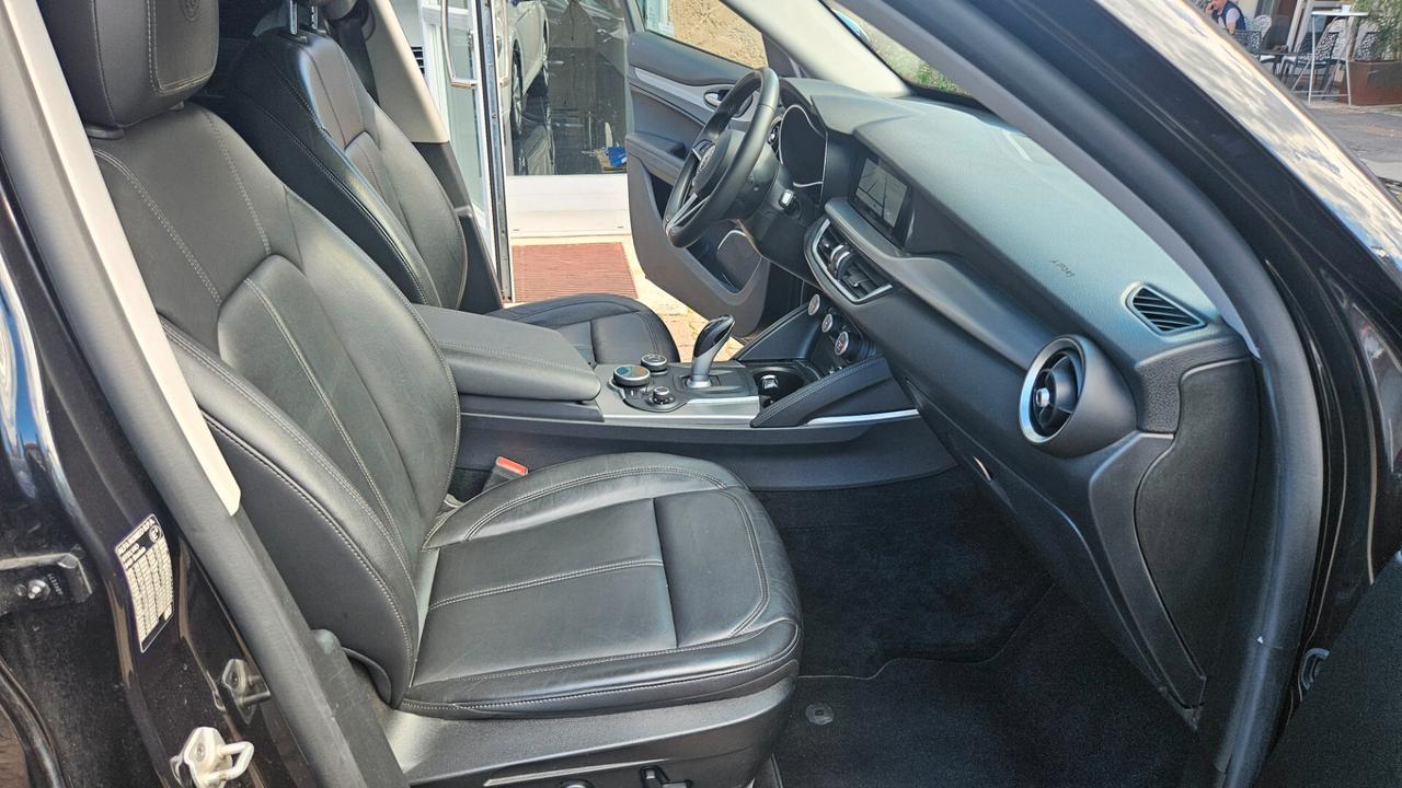 Alfa Romeo Stelvio 2.2 t Executive Q4 210cv auto PELLE-CAM-CERCHI 19