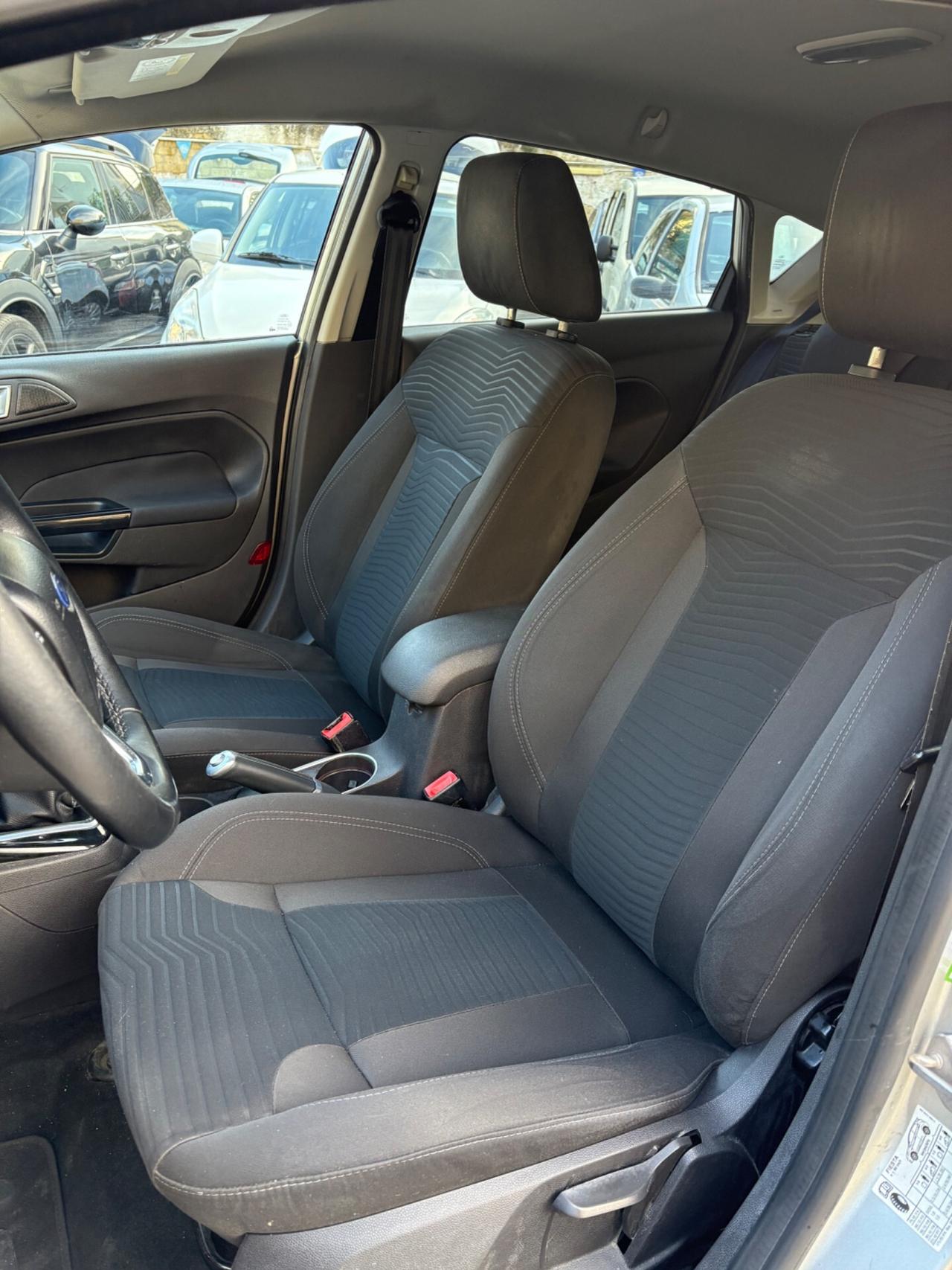 Ford Fiesta 1.6 tdci titanium xenon navigatore