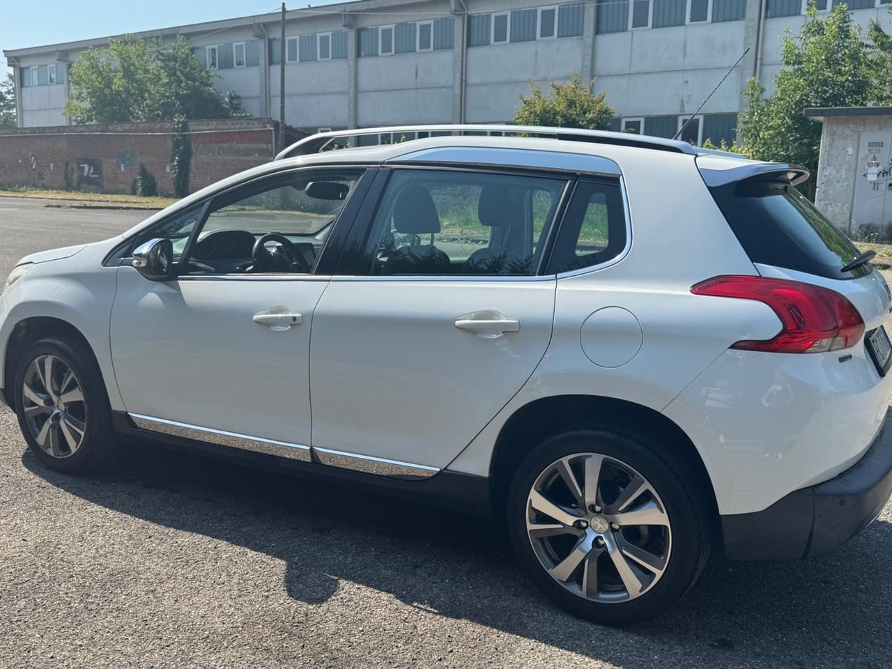 Peugeot 2008 PureTech 82 Allure