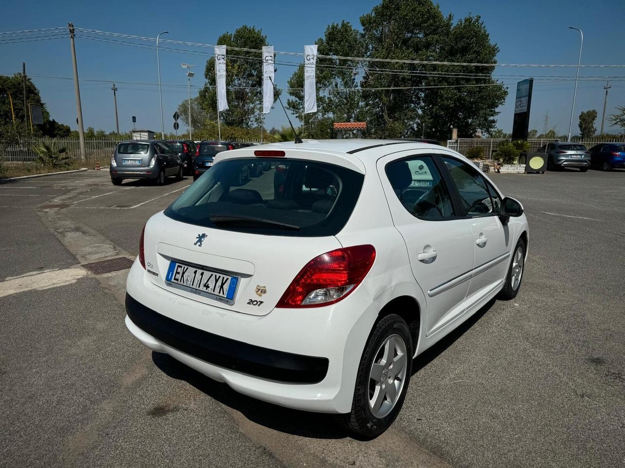 Peugeot 207 1.4 BENZ 5 PORTE NEOPATENTATI 2011