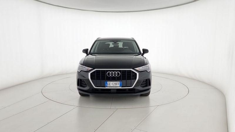 Audi Q3 35 TDI S tronic Business